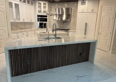 Cristallo Extra Quartzite Countertops